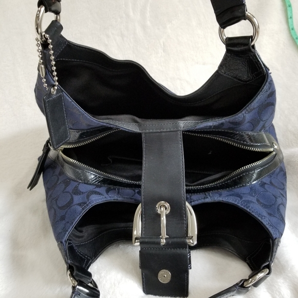 Coach navy purse - Picture 8 of 12